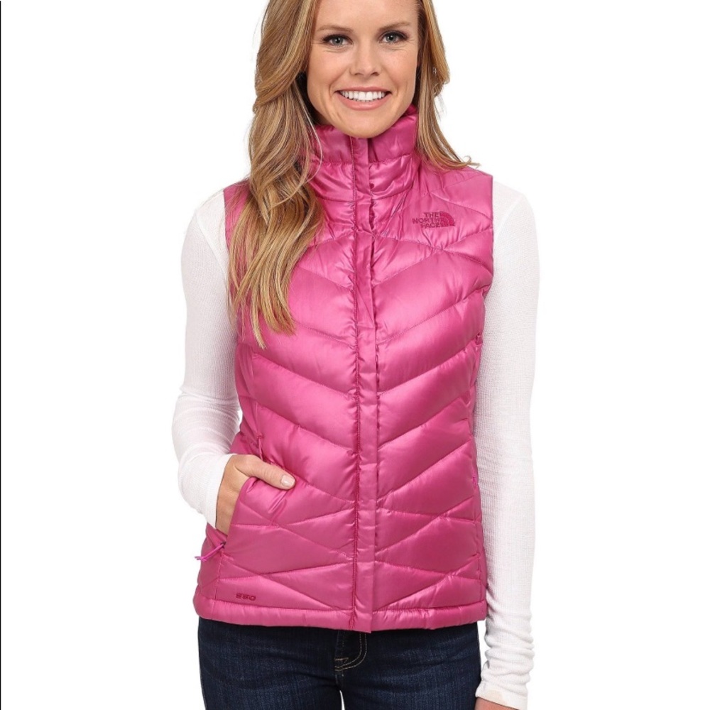 NWT North Face vest size M